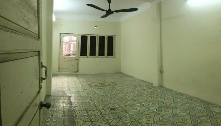 Cho thuê nhà ở HỘ GIA ĐÌNH Phố Nguyễn Cao, DT 50m2 - 2tầng Giá 8 triệu